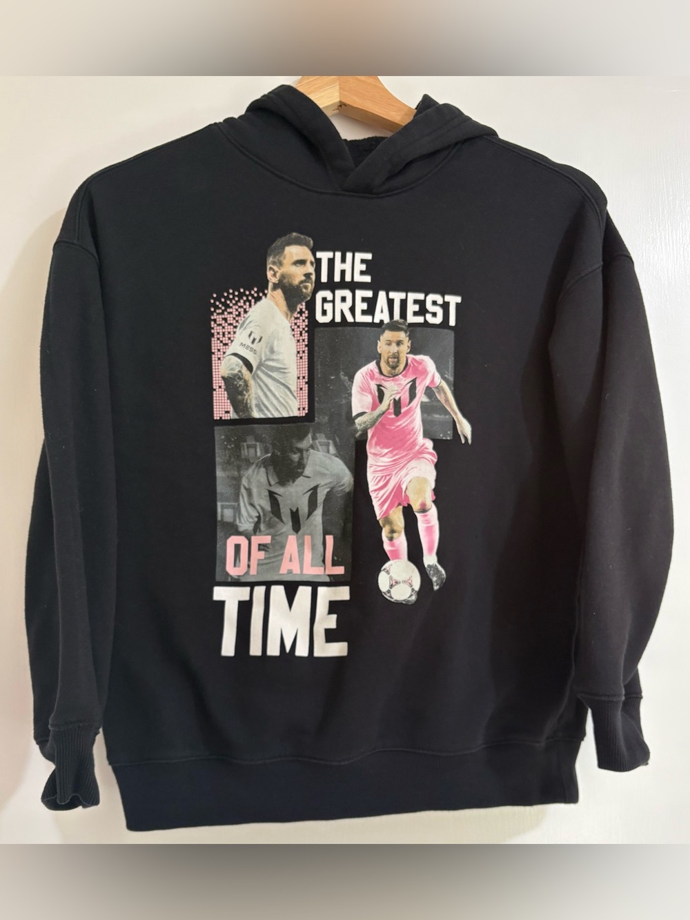 Lionel Messi Collection "Greatest Of All Time" Black Graphic Hoodie Youth L
